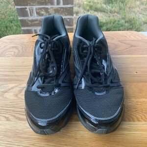 Reebok Black Mesh Athletic Shoes